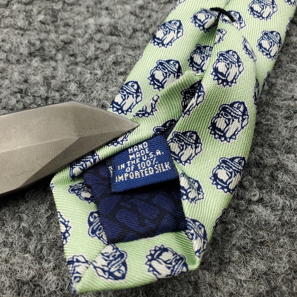 Vineyard Vines Georgetown Hoyas Silk Tie Bulldog Mascot Light Green Formal NEW - Picture 9 of 12